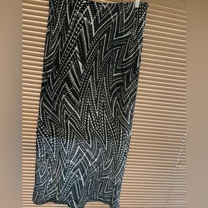 Black/white skirt.  Bobeau from Nordstrom.  Great condition size M